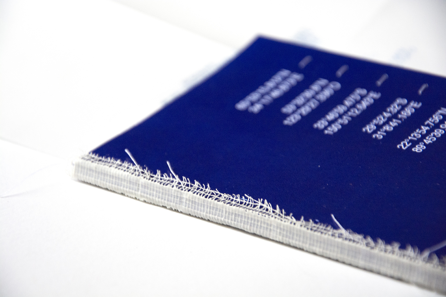 chloe huet édition reliure datacenters graphisme